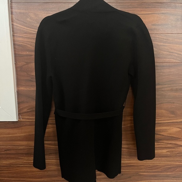 Aritzia Ty Short Cardigan (black - S) - Picture 3 of 7